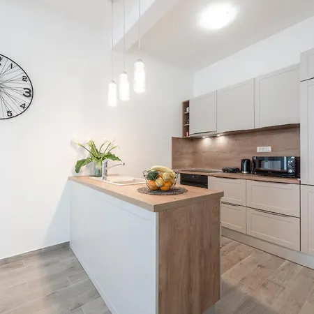 Apartament Silent Sunny Arc
